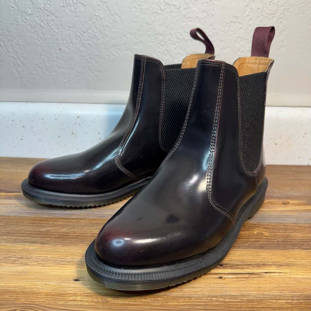 Dr. Martens Flora Chelsea Boots in Cherry Red Arcadia Leather Size 7 NWOT
